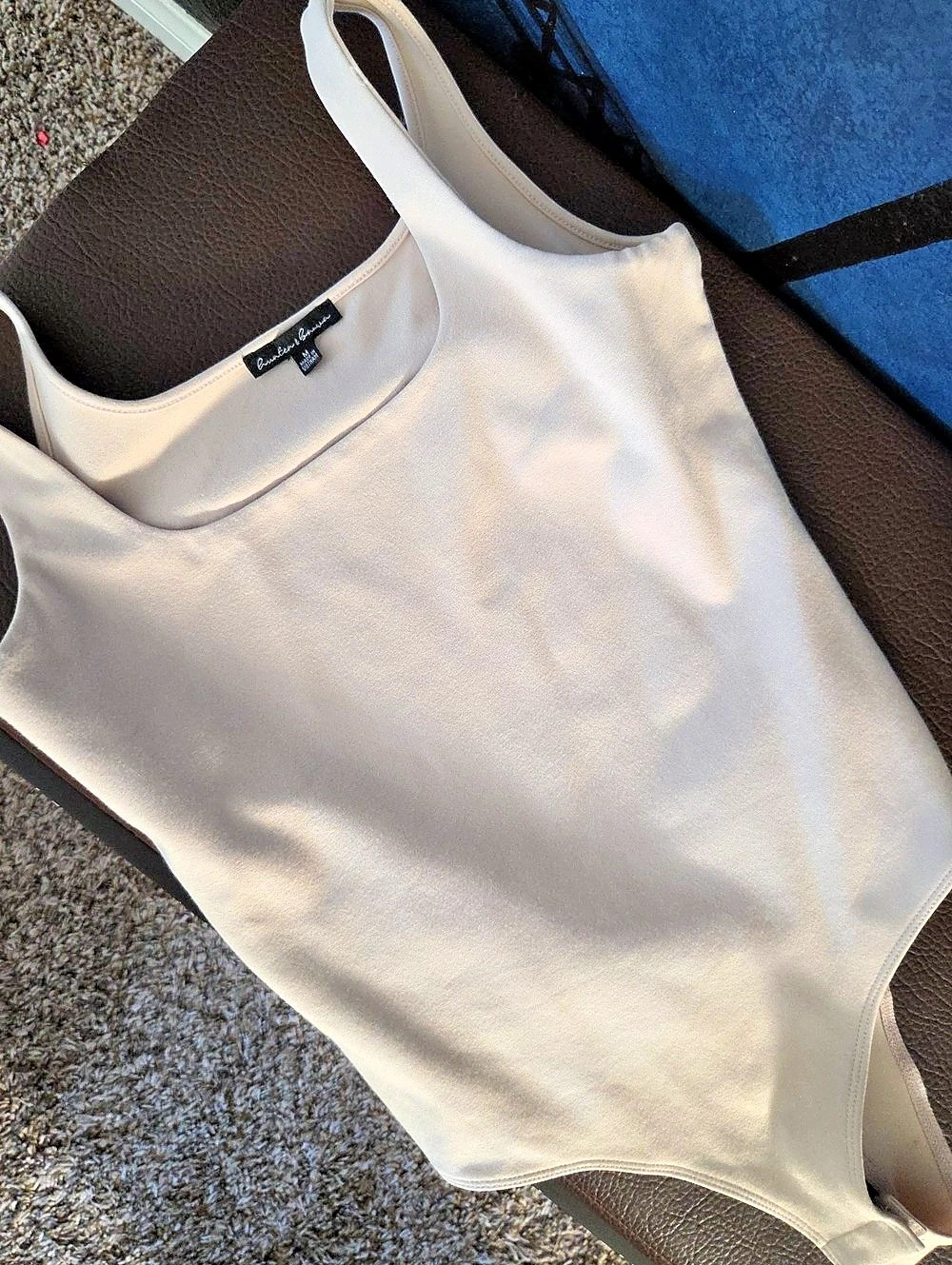 Pamela McCoy Tank Top in Cream Size Medium Like New